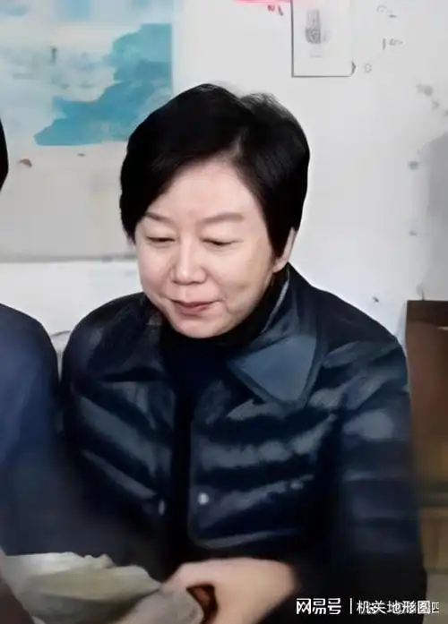 起底恒大歌舞团前身是金碧歌舞团专为业主演出全被丁玉梅解散