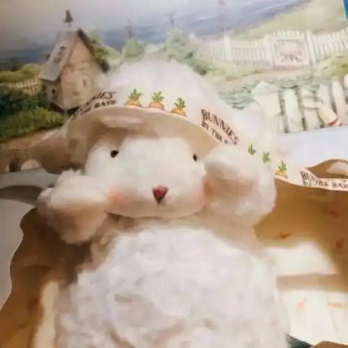 小绵羊玩偶头像超清呆萌的可爱小羊玩偶头像图片