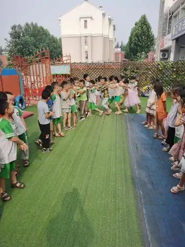 肖寺社区幼儿园大班宝贝儿童心童画,手工剪纸,户外游戏活动,区角游戏