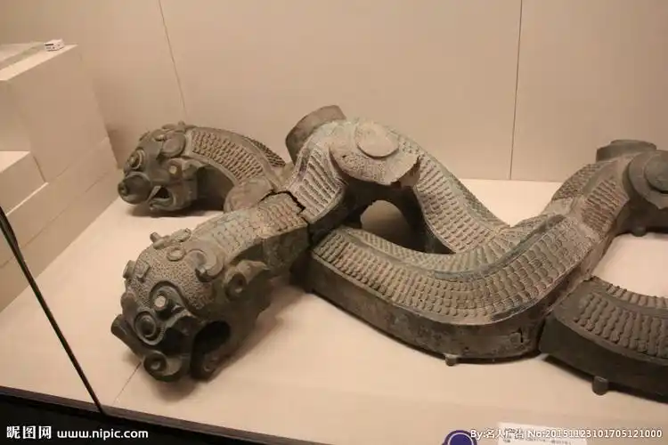 陕西历史博物馆珍宝 青铜龙图片