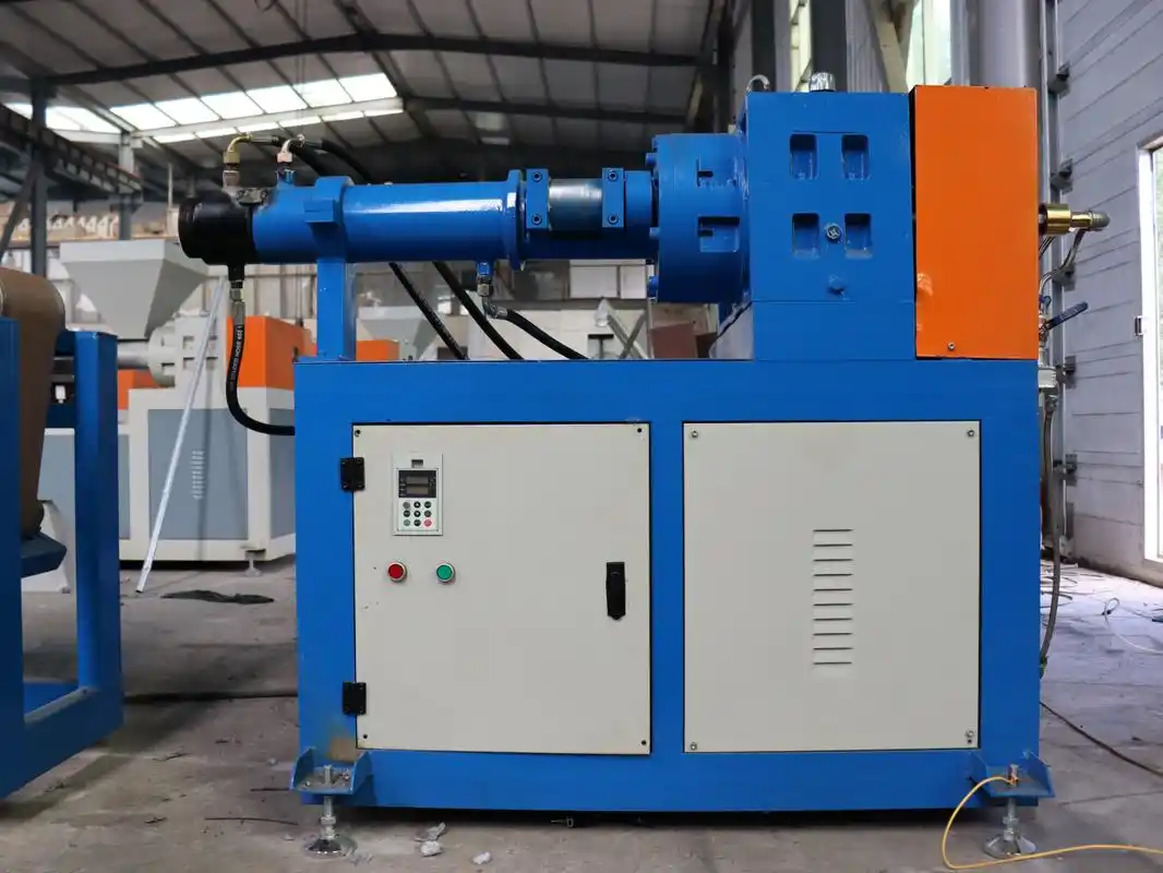 硅橡胶挤出机宏安供应商