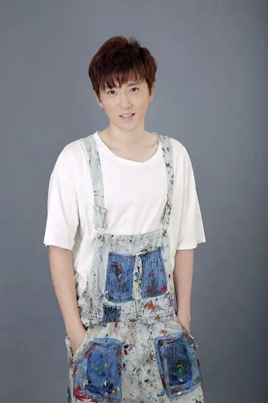 《亲爹后爸》正式开机,实力派演员姚远饰演天才画家