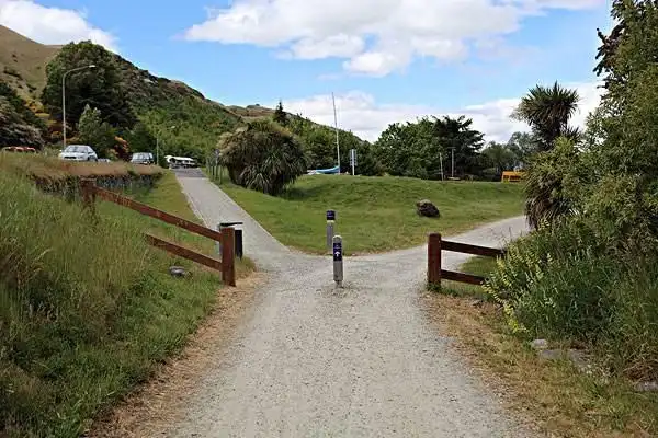 分叉路口图片伤感 十字路口伤感背影图片-图片大观-奇异网