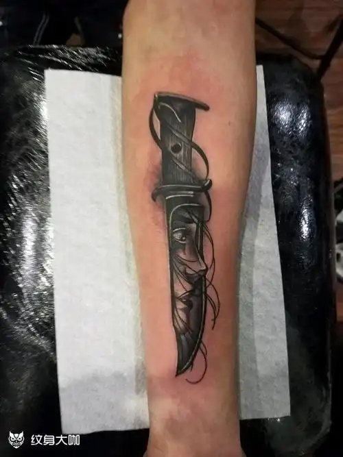 欧美刀_纹身图案手稿图片_发仔的纹身作品集