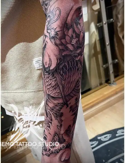 新传统龙纹身的魅力与寓意