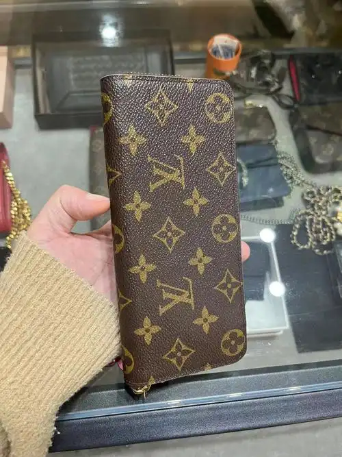 闲置全新lv女士长款钱包现货好价出