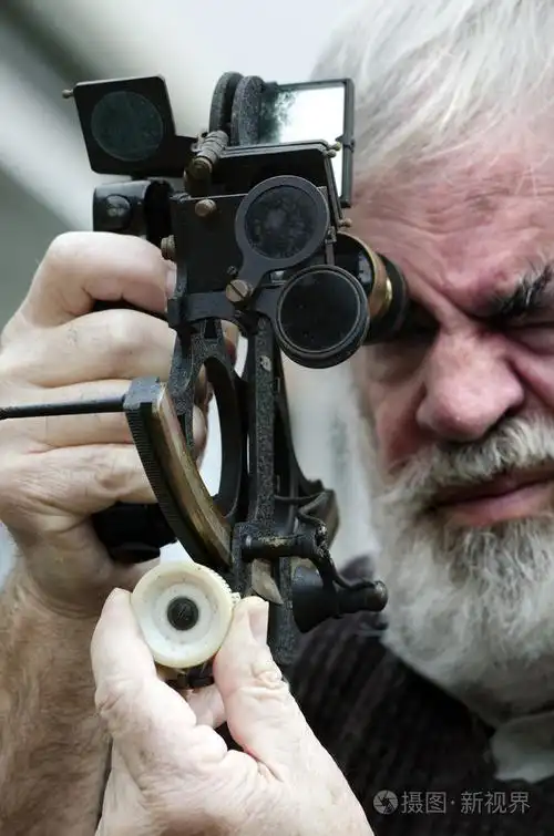 六分仪海导航仪器