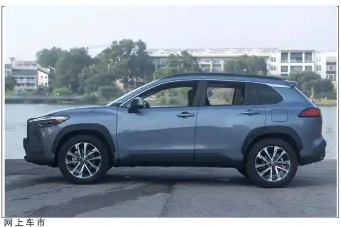 丰田再添suv新成员全新卡罗拉锐放海外实拍国内预售不到15万