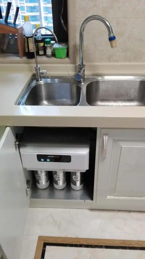 客厅 厨房 餐厅图片来自净饮水系统在安吉尔新a6净水器安装案例的分享