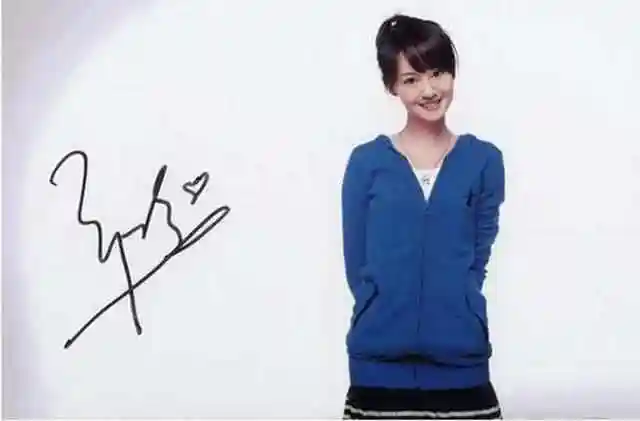 明星签名奇葩古天乐撸串烧周星驰画符王菲签名够坏