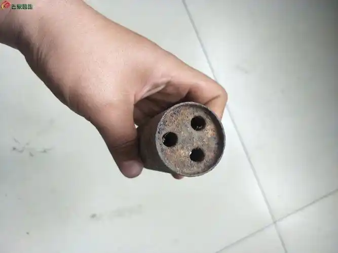 老兵器木柄三眼火铳