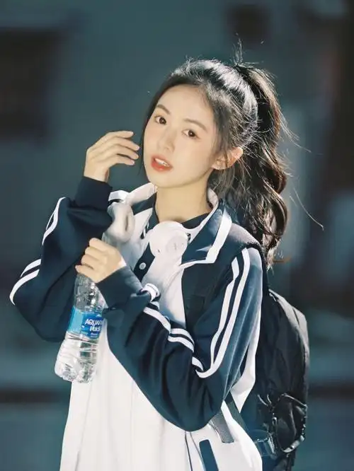 限定女高漂亮的是我也是十八岁的夏天