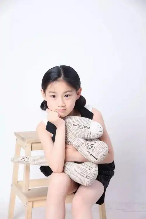 乐童明星秀爱唱歌的小女孩童诗瑶