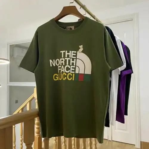 北面的联名猫猫t恤大爱这个绿色