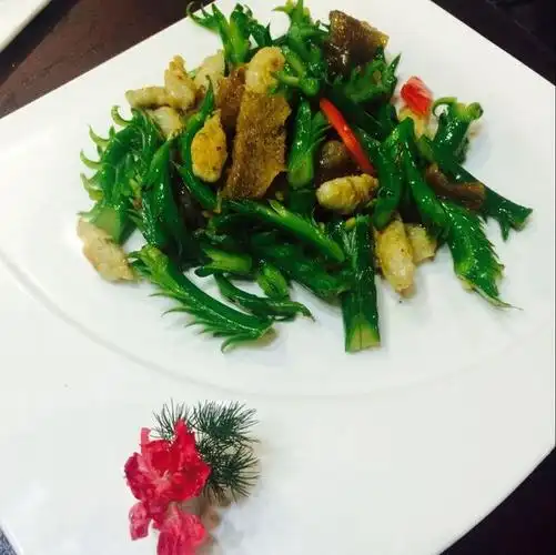 【兰度秋耳炒鱼松】这道菜并不是很喜欢·~   感觉没什么特别的