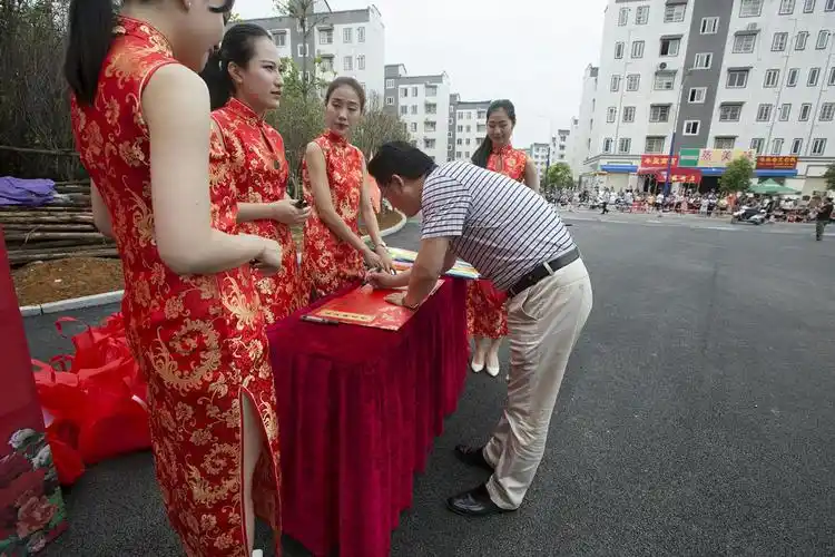 成长的历程——记黄金村中心小学扩容提质一期工程