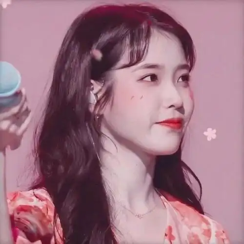 iu有哪些适合做头像的照片