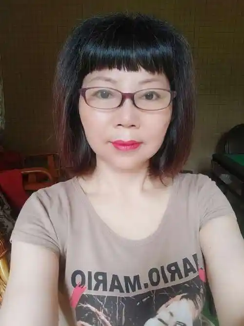 56岁离异女征婚照片(id:2733390)_四川成都征婚交友_我主良缘网