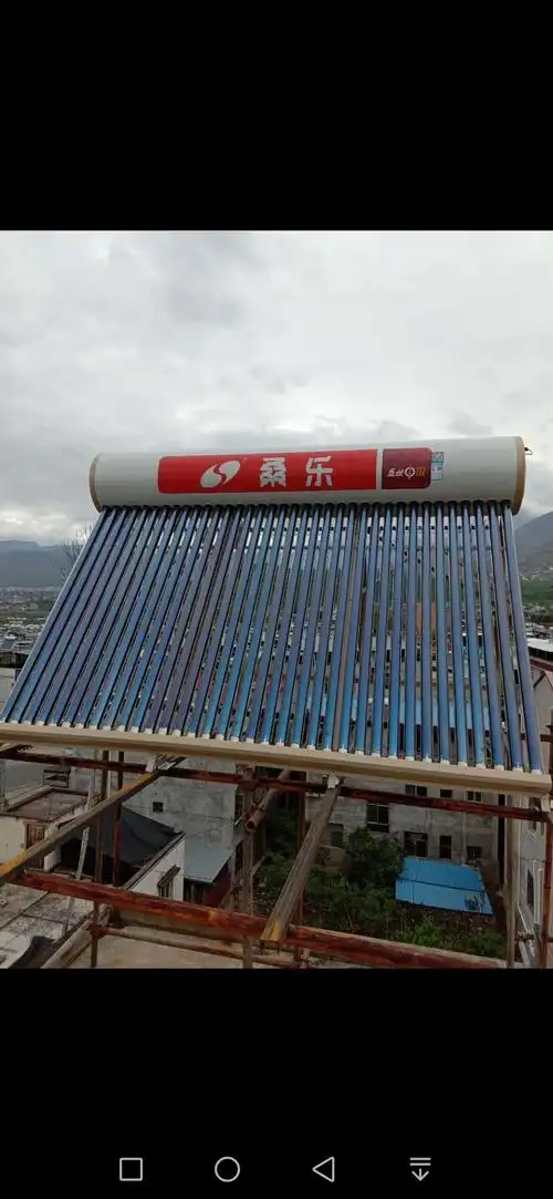 桑乐盛世中国系列最大型号36管安装一览_济南桑乐太阳能销售服务中心