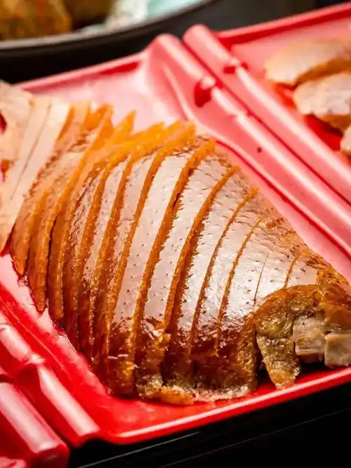 羲和雅苑烤鸭坊大宁国际商业广场168元抢双人套餐会跳舞的北京烤鸭