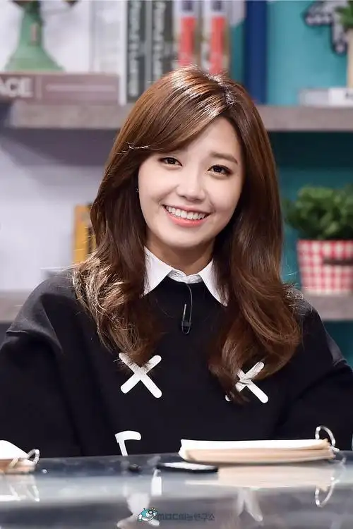 从单纯女生到apink主唱,郑恩地的成长之路