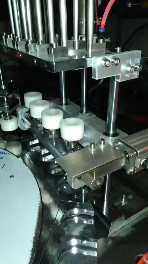 瓶盖压垫机.瓶盖入垫机.全自动入垫机.