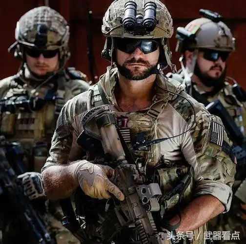 美军第三代防弹战术头盔