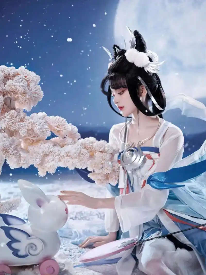 超越妹妹cos的嫦娥仙子好美呀,王者荣耀竟然请了杨超越cos嫦娥皮肤