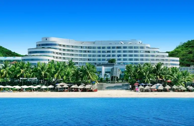 原创国内高星酒店最密集的城市阳光沙滩椰风海韵理想的度假胜地