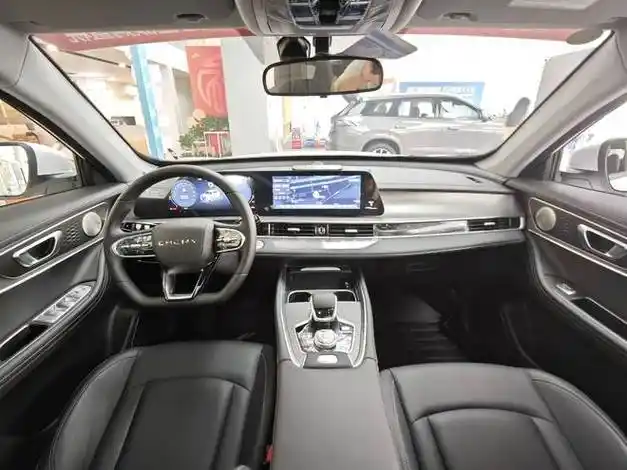 到店实拍2024款瑞虎8 plus冠军版|新车|内饰|展车|奇瑞汽车|瑞虎8plus