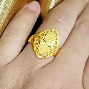 金戒指女妈妈款图片