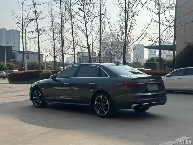 2020年上牌奥迪a4l时尚致雅型安全行驶4w公里带