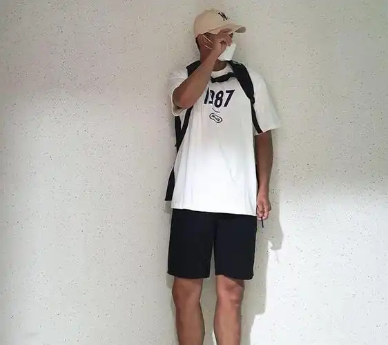 这样穿让你秒变清爽型男|短裤|t恤|长袜|穿搭|街头风_网易订阅