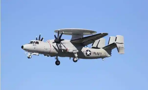 美军e-2d舰载预警机