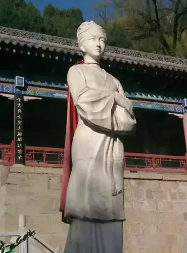 "是目前孟姜女故事可以追溯的最早可信文献,就是说孟姜女是"华周"人