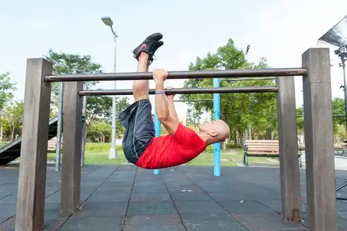 公园运动(4):双杠