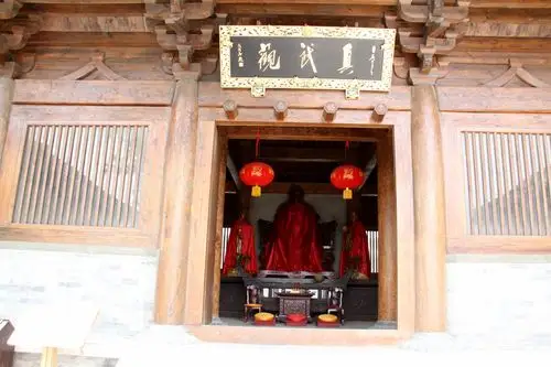 美轮美奂的万安山祖师庙