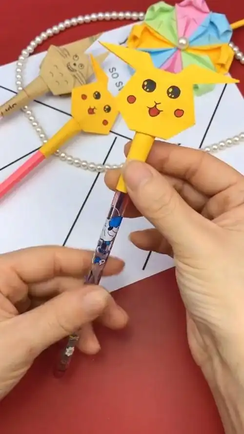 手工制作#可爱的折纸笔帽,喜欢吗?-度小视