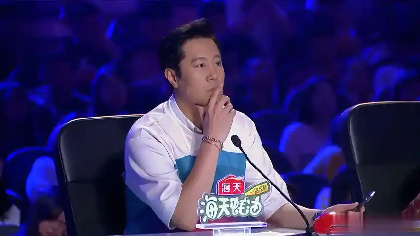 中国达人秀:大叔饱经沧桑,用歌声唱哭沈腾,这也太好听了吧!