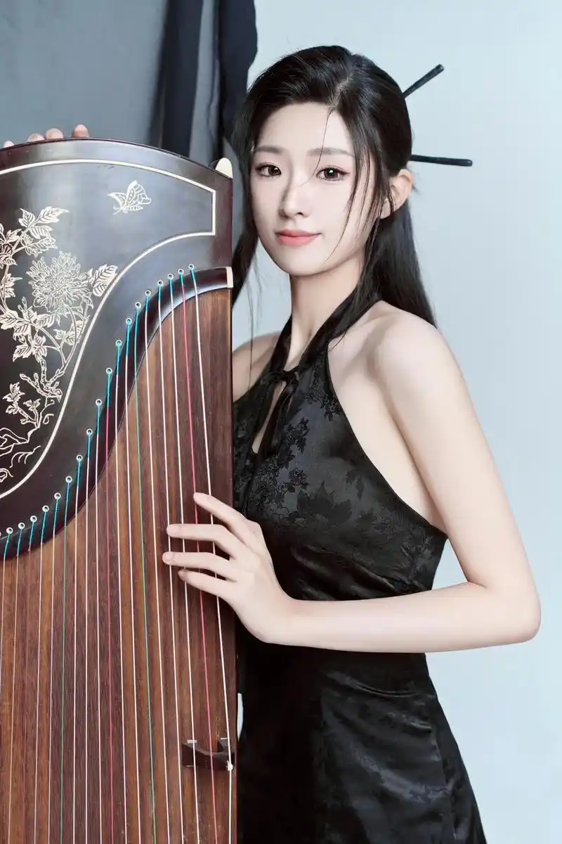 90.锦瑟无端五十弦 一弦一柱思华年 #古筝写真 #国风古 - 抖音