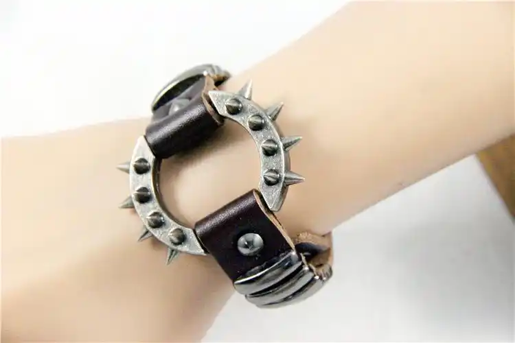 2014新款风轮配件虫瓜钉朋克涡钉真皮手腕带手链饰品加工定货