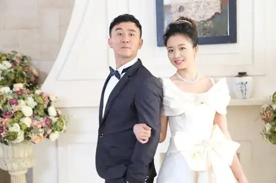 《福根进城》由赵毅,柴碧云,张维伊,刘钇彤领衔主演,诠释了小人物的不