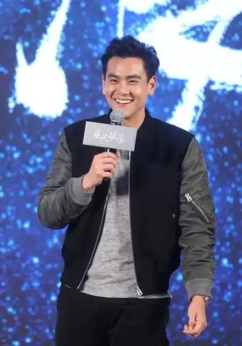 《乘风破浪》定档年初一 彭于晏中分抢眼