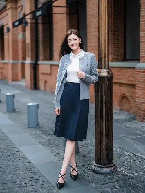 🎈早秋通勤✨这样穿好有文艺氛围感呀‼️