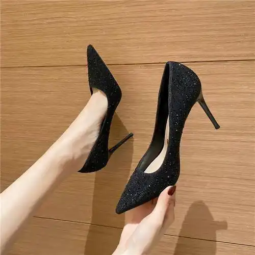 女2023新款水钻网红法式香港气质高雅高跟鞋秋季细跟黑色尖头