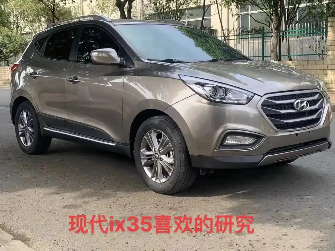 每天推荐好车二手车 又新到一台13年北京现代 ix35,7