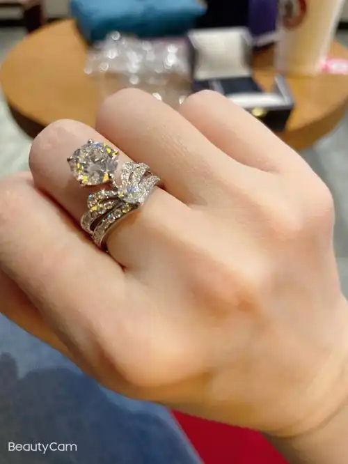 尚美巴黎加冕爱系列初旭冠冕钻戒3克拉