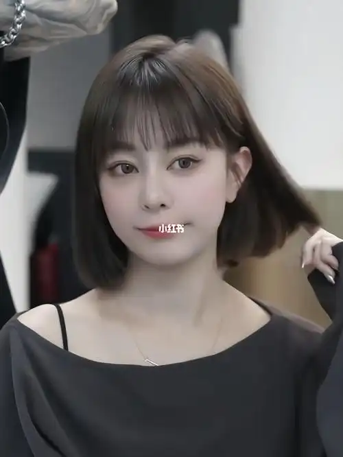 少女感一刀切短发圆脸方脸必备免打理发型设计