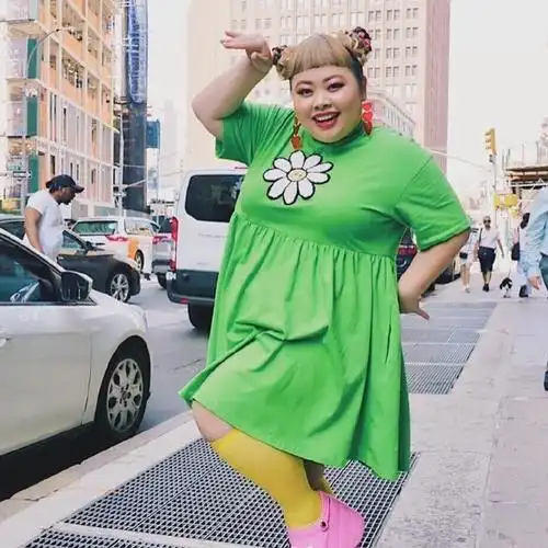 200斤女孩称霸日本ins连续三年最多粉丝连瘦子也想学她穿衣