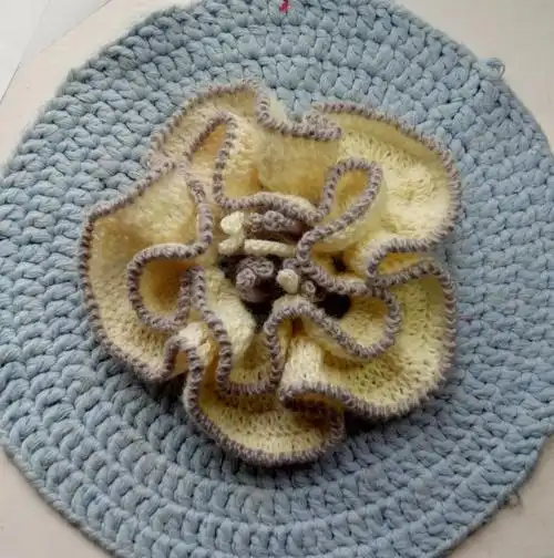 钩针大花朵,可做帽子披肩等各种搭配